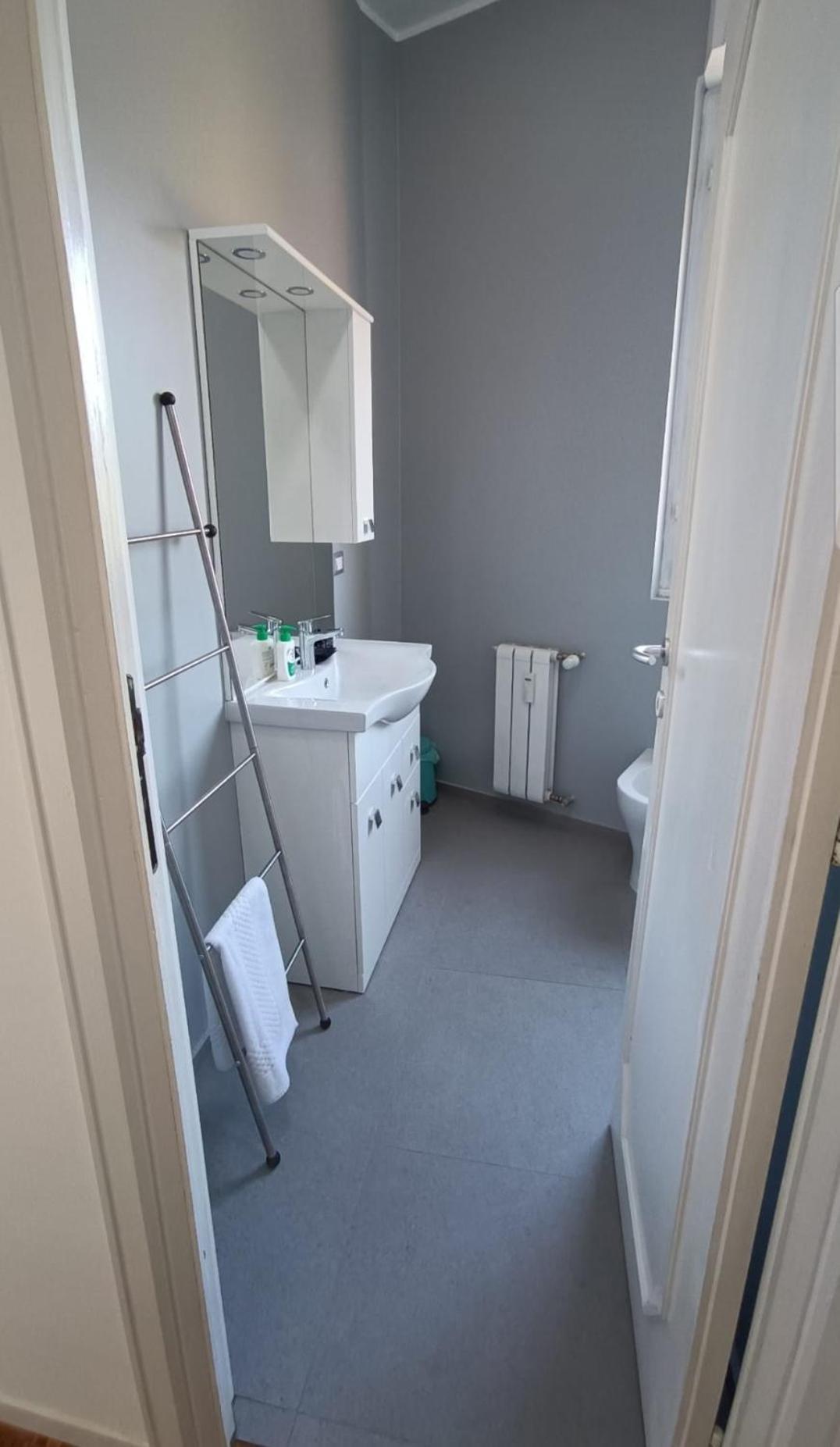 Double Room Private Bathroom