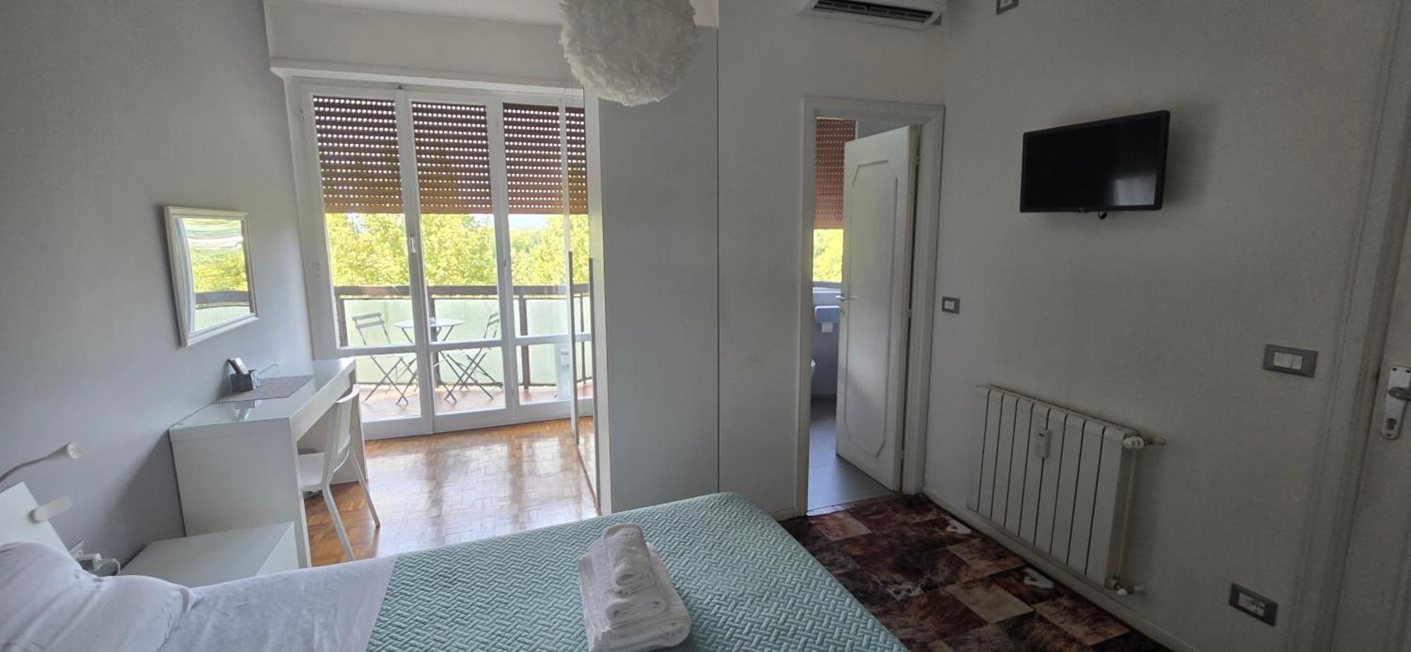 Double Room Private Bathroom