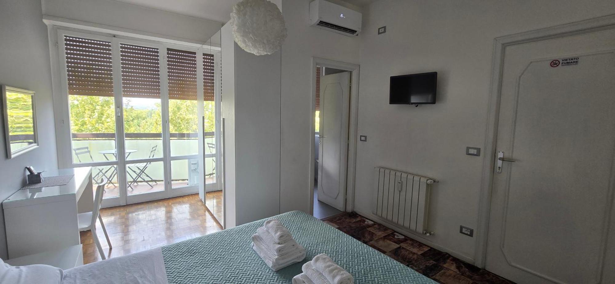 Double Room Private Bathroom